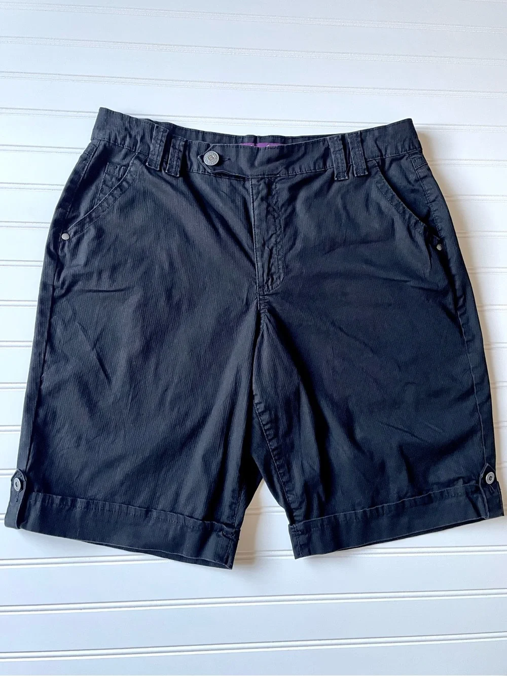 Gloria Black Bermuda Utility Shorts Button Cuff Flap Pocket Gorpcore Granola W14